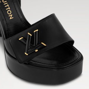 LOUIS VUITTON シェイク サンダル   Ref：1ABVRK
