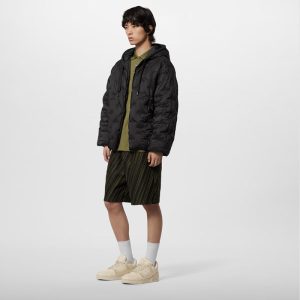 LOUIS VUITTON    ダウンブルゾン  1AFA71