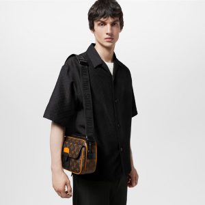 LOUIS VUITTON S-LOCK メッセンジャーバッグRef: M46688