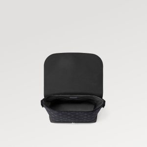 LOUIS VUITTON ソミュール・メッセンジャーRef: M45911