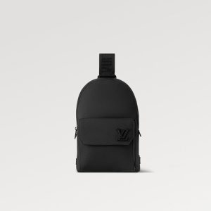 LOUIS VUITTON パイロット・スリングバッグRef:  M23736