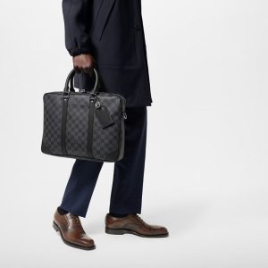LOUIS VUITTON ポルト ドキュマン・ヴォワヤージュ Ref: N40445