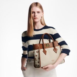 LOUIS VUITTON オンマイサイド MMRef:  M22191