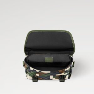 LOUIS VUITTON トレイル･メッセンジャー Ref:M24449