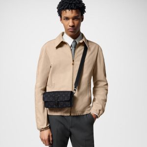 LOUIS VUITTON モンスリ･ウェアラブル ウォレット  Ref:M83567