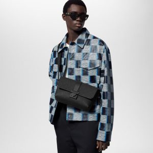 LOUIS VUITTON  Sケープ･メッセンジャー  Ref:M23741