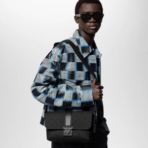 LOUIS VUITTON  Sケープ･メッセンジャー  Ref:M23741
