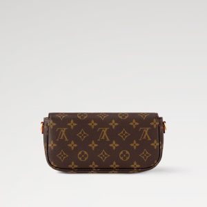LOUIS VUITTON ウォレット オン チェーン･アイビー   Ref:M81911