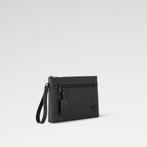 LOUIS VUITTON ポシェット･IPAD   Ref:M69837