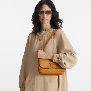 LOUIS VUITTON ビュシ NM   Ref:M59459