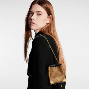 LOUIS VUITTON ノエ パース･LV チャームRef: M82885