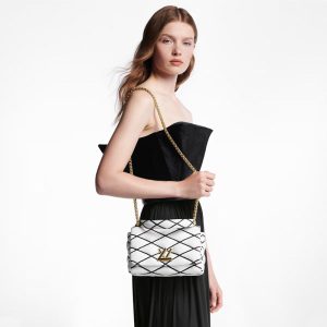 LOUIS VUITTON GO-14 MM Ref: M22890