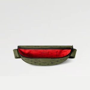 LOUIS VUITTON ムーン・クロスボディRef: M23838