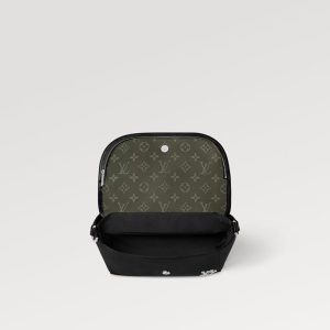 LOUIS VUITTON パルスメッセンジャーバッグ    Ref:M12625