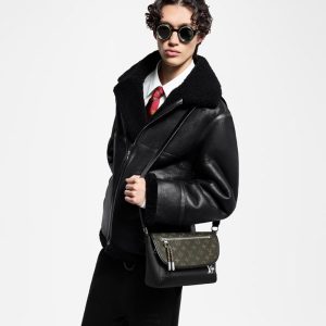 LOUIS VUITTON パルスメッセンジャーバッグ    Ref:M12625