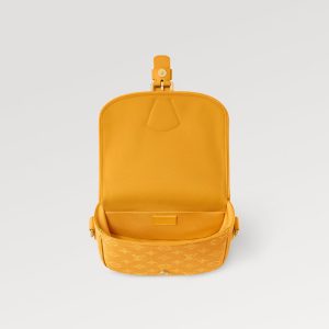 LOUIS VUITTON モンスリ メッセンジャーバッグ    Ref:M12694