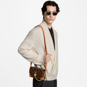 LOUIS VUITTON   スティーマー･ウェアラブル ウォレット   Ref：M14738