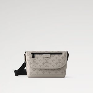 LOUIS VUITTON   パルス･メッセンジャー   Ref：M14912