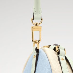 LOUIS VUITTON    エクスプレス スモールハンドバッグ   Ref：M26905