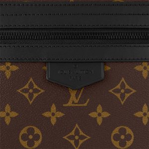 LOUIS VUITTON トレイル･メッセンジャー    Ref：M46972